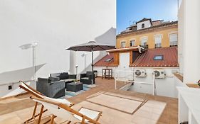 Malasaña 51, new, center, quite, breakfast included, parking on request